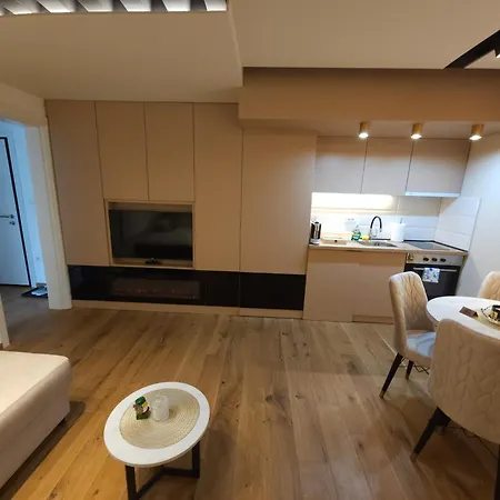 Premium Eleni Rooms,oaza Mira I Tisine U Centru Vrnjacke Banje Apartment *