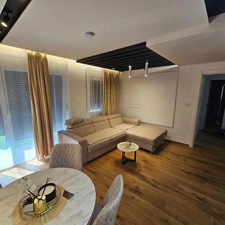 Premium Eleni Rooms,oaza Mira I Tisine U Centru Vrnjacke Banje Apartment