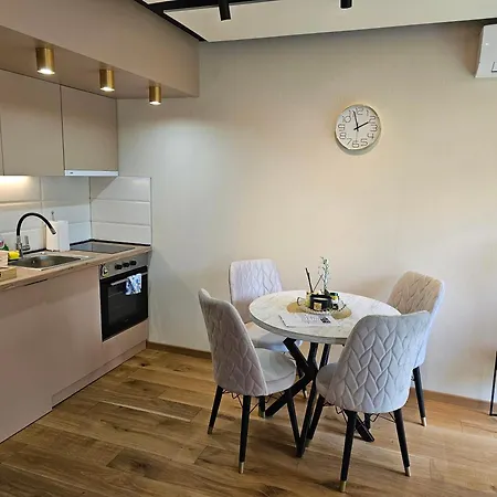 Premium Eleni Rooms,oaza Mira I Tisine U Centru Vrnjacke Banje