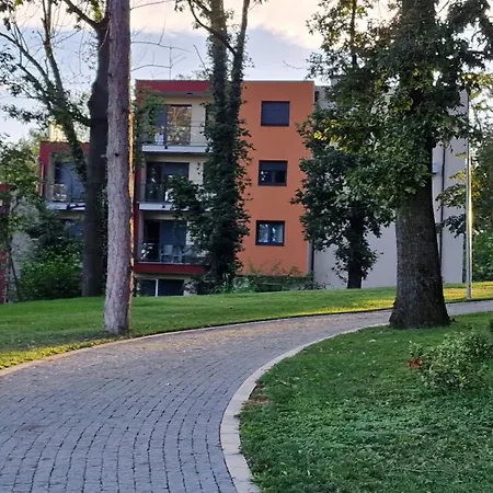 Premium Eleni Rooms,oaza Mira I Tisine U Centru Vrnjacke Banje Apartment