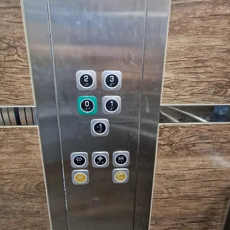 아파트 Premium Eleni Rooms,oaza Mira I Tisine U Centru Vrnjacke Banje *